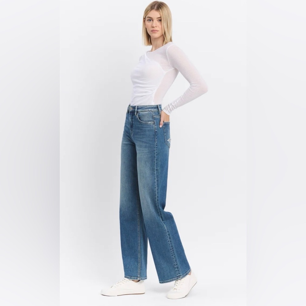Flying Monkey Super High Rise Wide Leg Medium Wash Blue Jeans Women’s Size 29